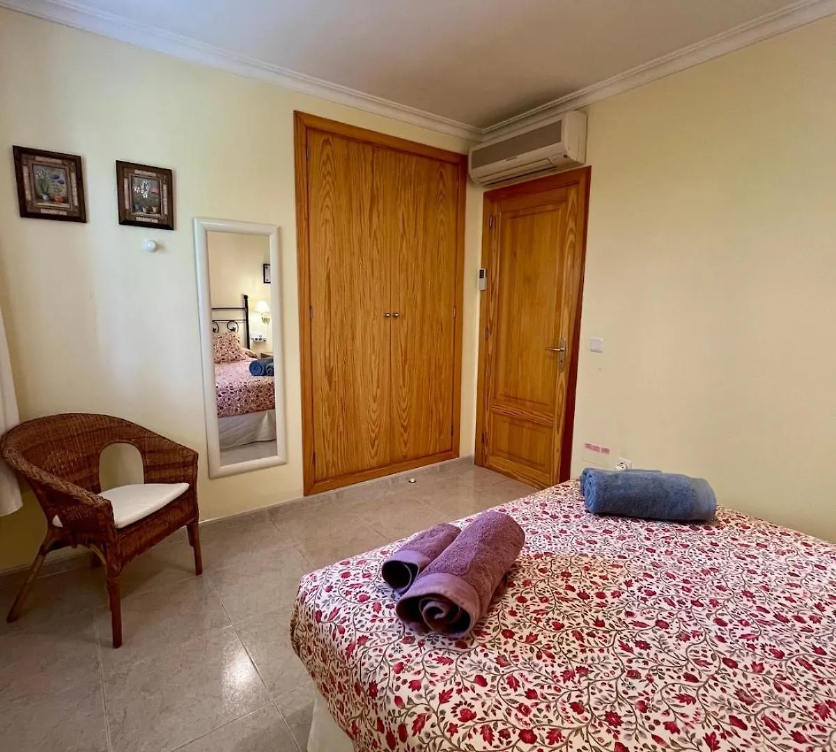 Spacious Apartment Close To The Beach Польенса