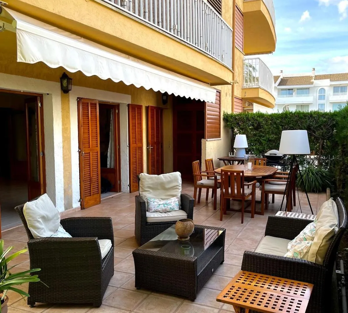 Spacious Apartment Close To The Beach Польенса