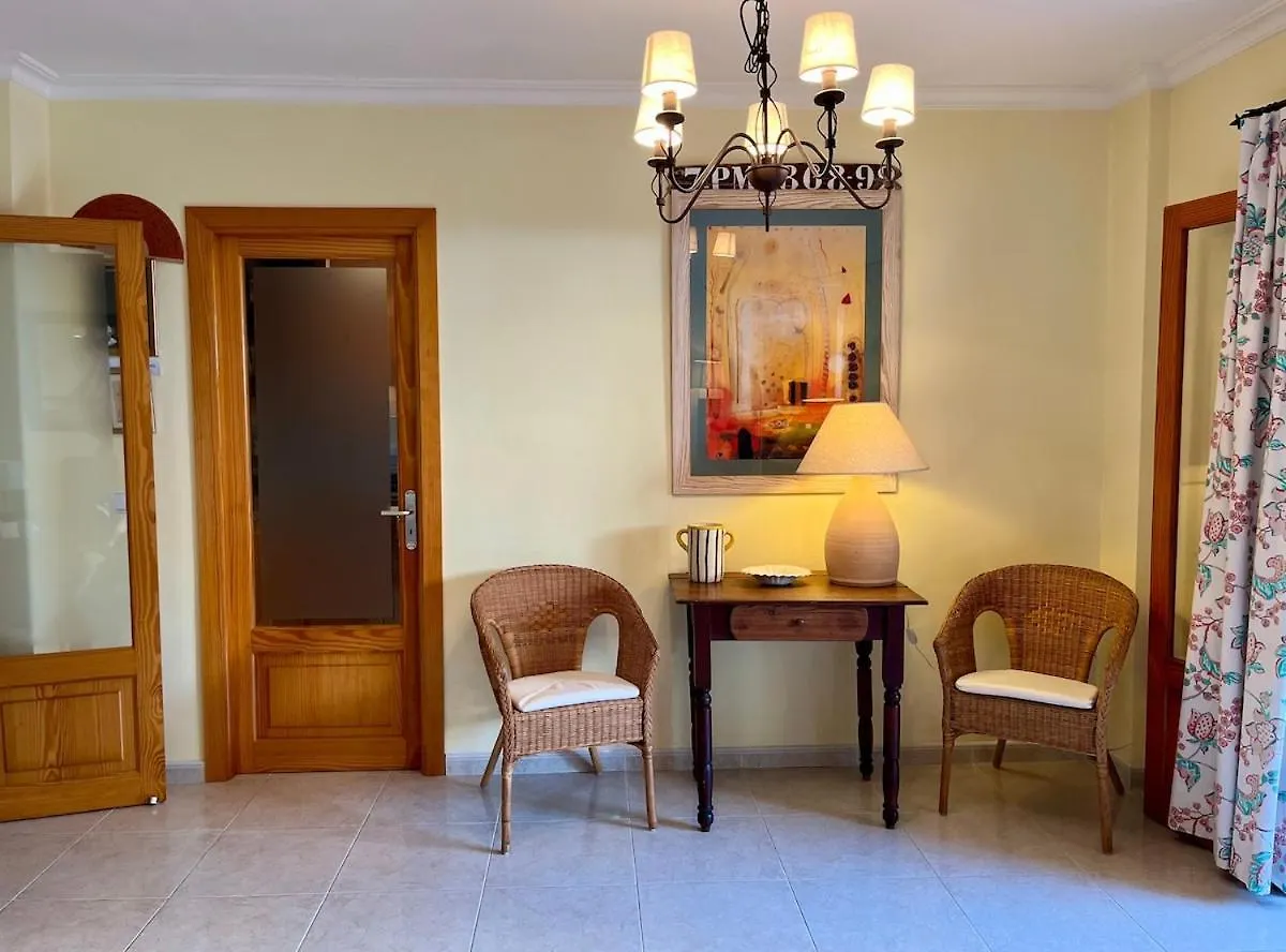 Spacious Apartment Close To The Beach Pollenca Spain